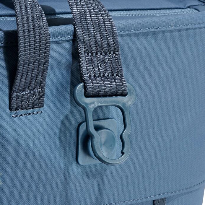carryouttm-soft-cooler-tote-30-l-a2 250815_hydro_cooler_details_14839_6.jpg