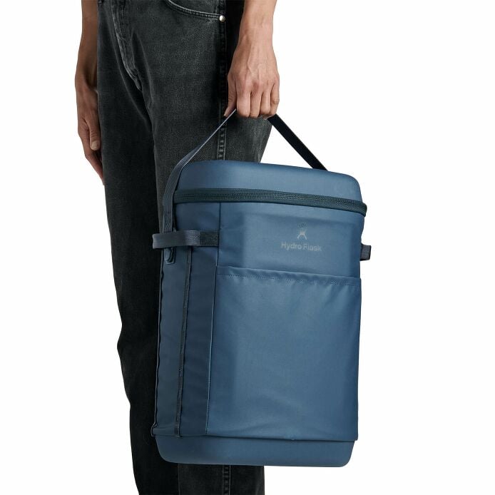 carryouttm-backpack-22-l-g4 250815_hydro_s26_hb_14597_6.jpg
