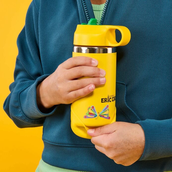 kids-12-oz-bottle-world-of-eric-carletm-t5 7-lifestyle.jpeg