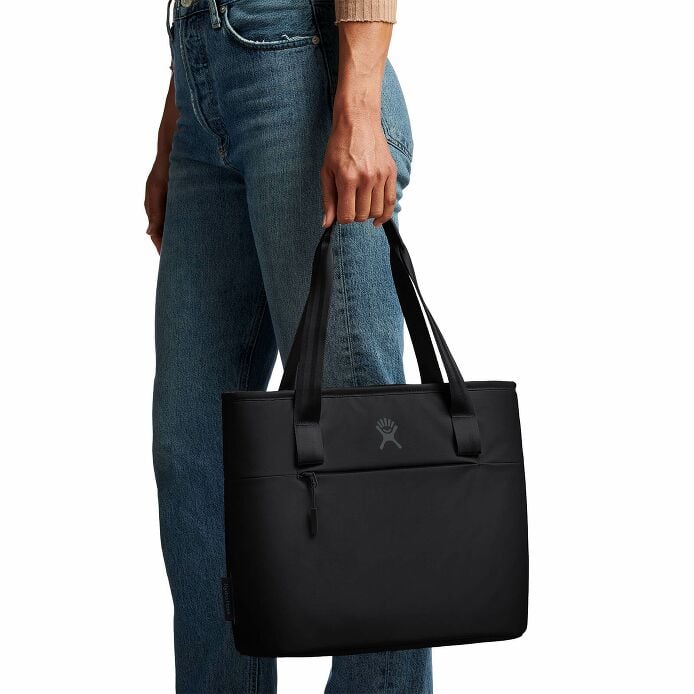 8-l-insulated-lunch-tote-a3 8l-tote-black-hb.jpg