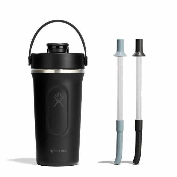 shaker-bottle-and-straw-bundle-t8 group_187_1__1.jpg