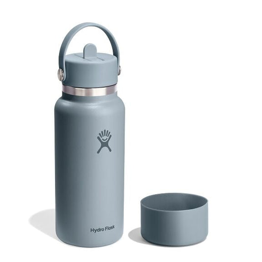 32-oz-straw-bottle-and-boot-bundle-s7 group_199_1.jpg
