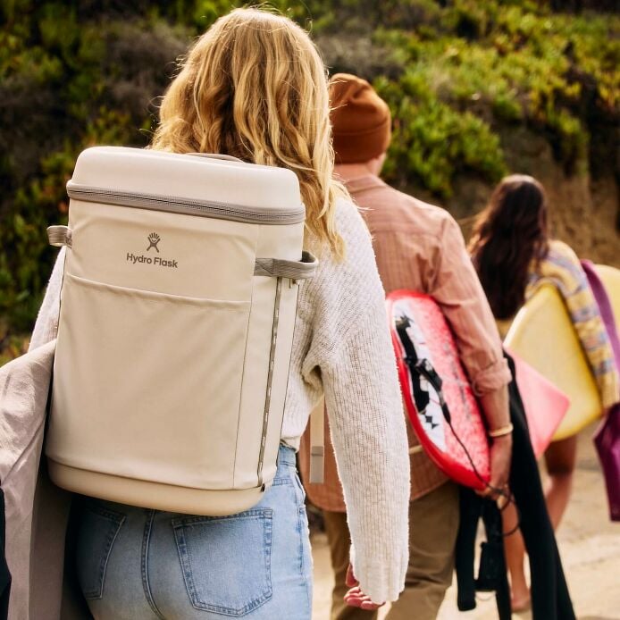 carryouttm-backpack-22-l-g4 hf_carryout_bouwer_d1_l1_torrey_pines_lifestyle_0974_2.jpg