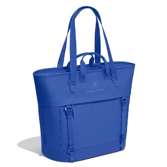 carryouttm-soft-cooler-tote-30-l-a2 maxiit382_carryout_tote_30l_capri_blue_angled_1.jpg