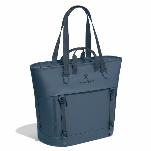 carryouttm-soft-cooler-tote-30-l-a2 maxiit384-carryout-tote-30l-harbor-blue-angled_1_1.jpg