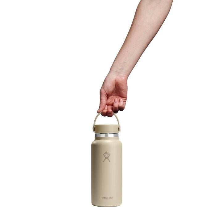 32-oz-wide-mouth-bottle-q3 w32cts114_32ozwideflexcap_oat_hb_1.jpg